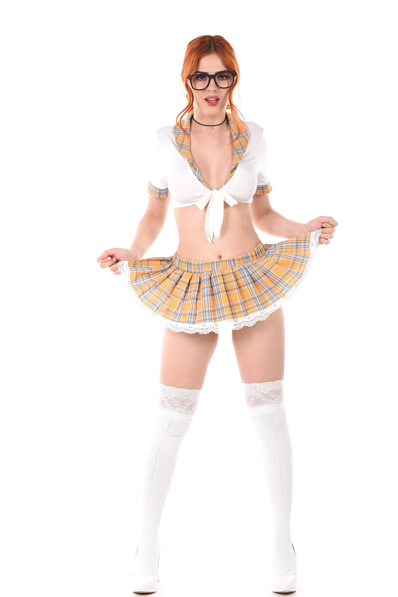 Полина, 21 год, 0 размер груди